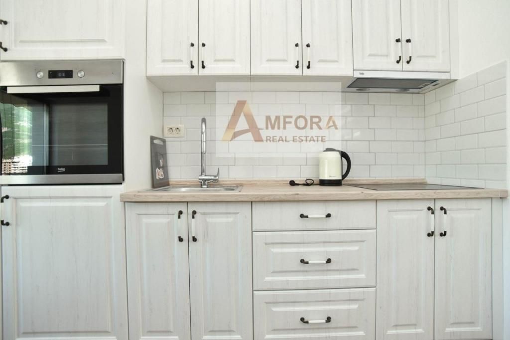 Na prodaju tri prelepa stana (175m2) sa pogledom na more.Becici - Amfora Real Estate