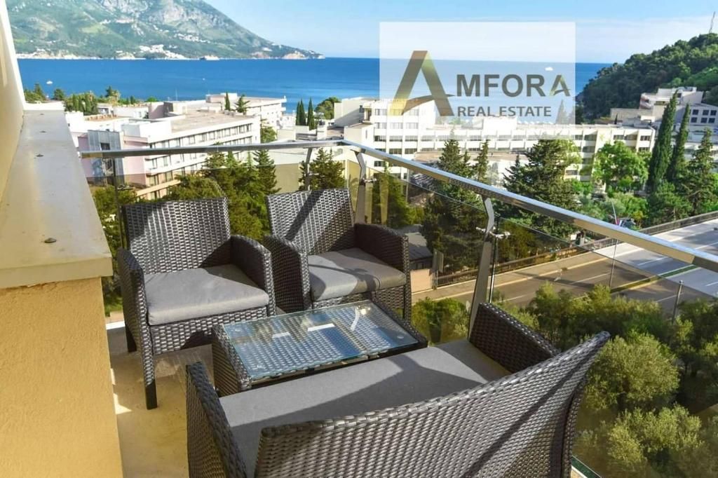 Na prodaju tri prelepa stana (175m2) sa pogledom na more.Becici - Amfora Real Estate