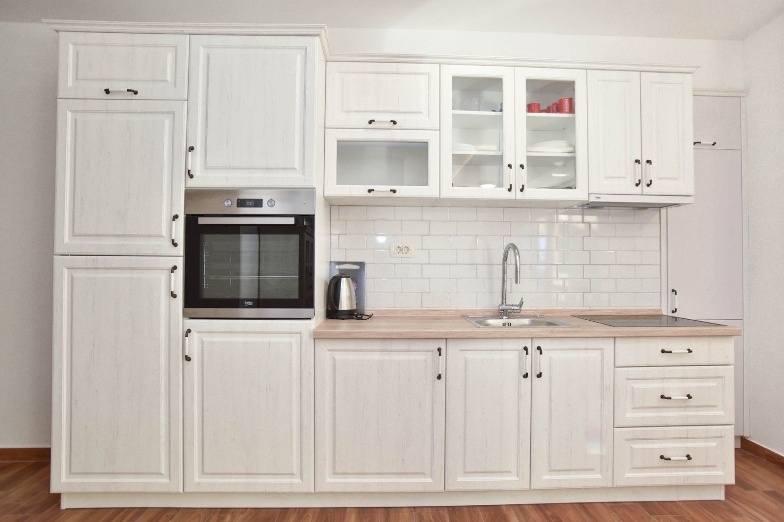 Na prodaju tri prelepa stana (175m2) sa pogledom na more.Becici - Amfora Real Estate