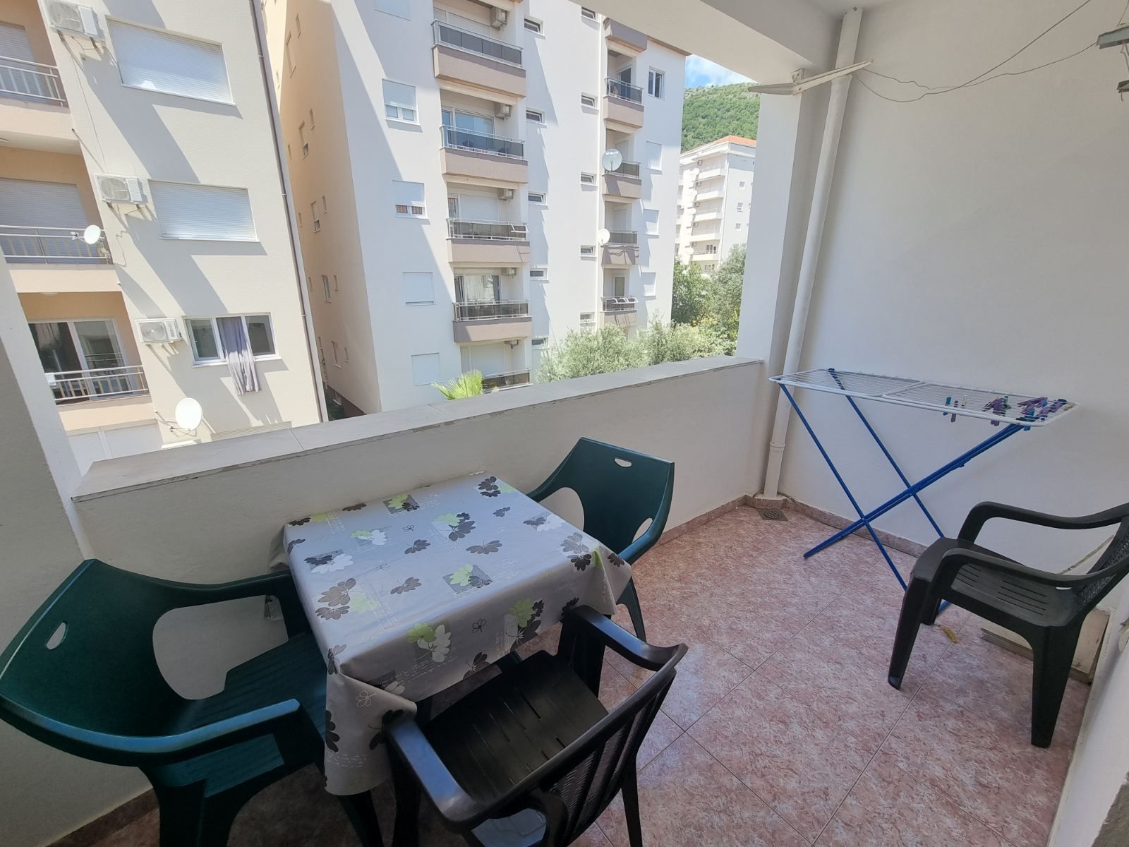 Dvosoban stan na fantastičnoj lokaciji,Becici. - Amfora Real Estate