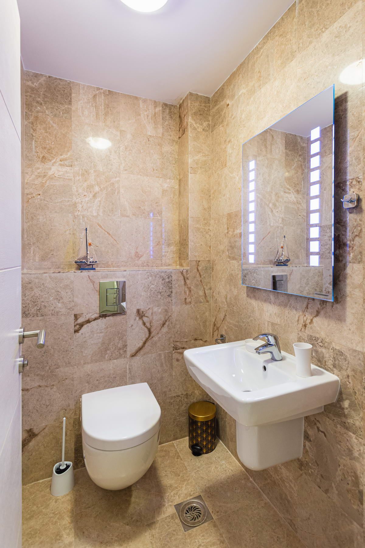 Przno,Budva-Nov jednosoban luksuzno opremljen stan 74m2 sa parking mestom - Amfora Real Estate