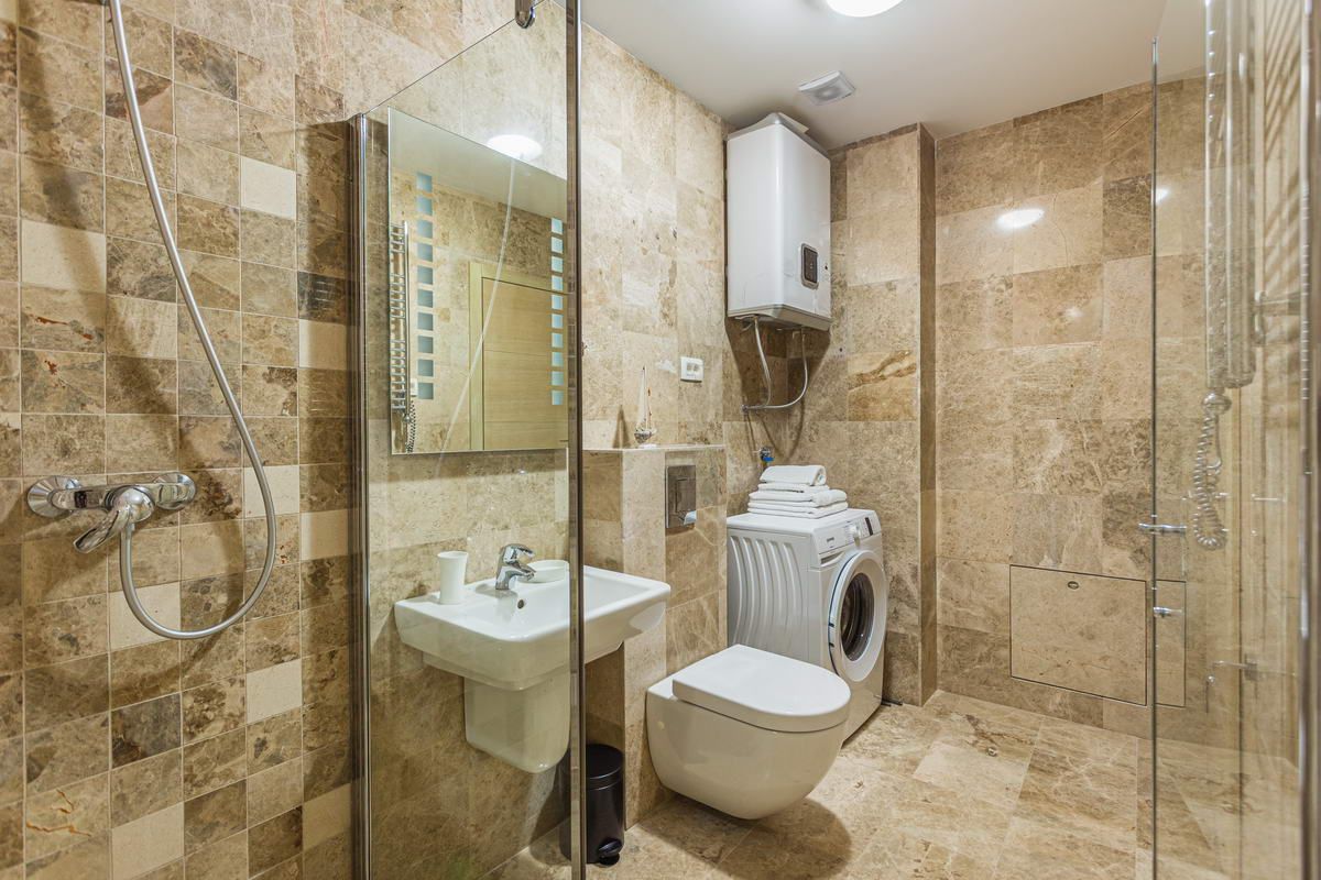 Przno,Budva-Nov luksuzno opremljen jednosoban stan 87m2 sa pogledom na more i parking mestom - Amfora Real Estate