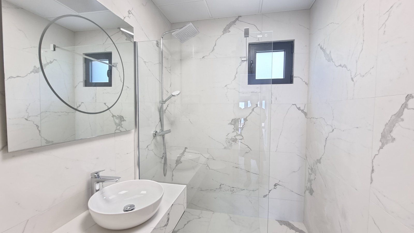 Opremljen trosoban stan 90 m² sa panoramskim pogledom na more – Blizikuće, Budva - Amfora Real Estate