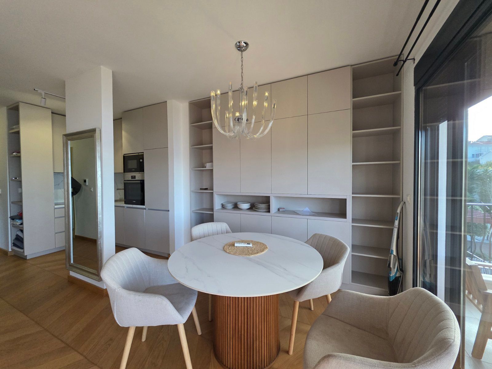 Opremljen trosoban stan 90 m² sa panoramskim pogledom na more – Blizikuće, Budva - Amfora Real Estate