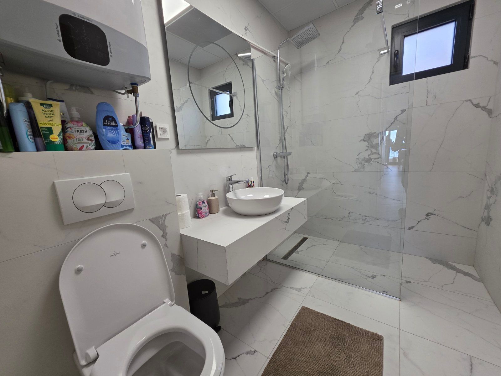 Opremljen trosoban stan 90 m² sa panoramskim pogledom na more – Blizikuće, Budva - Amfora Real Estate