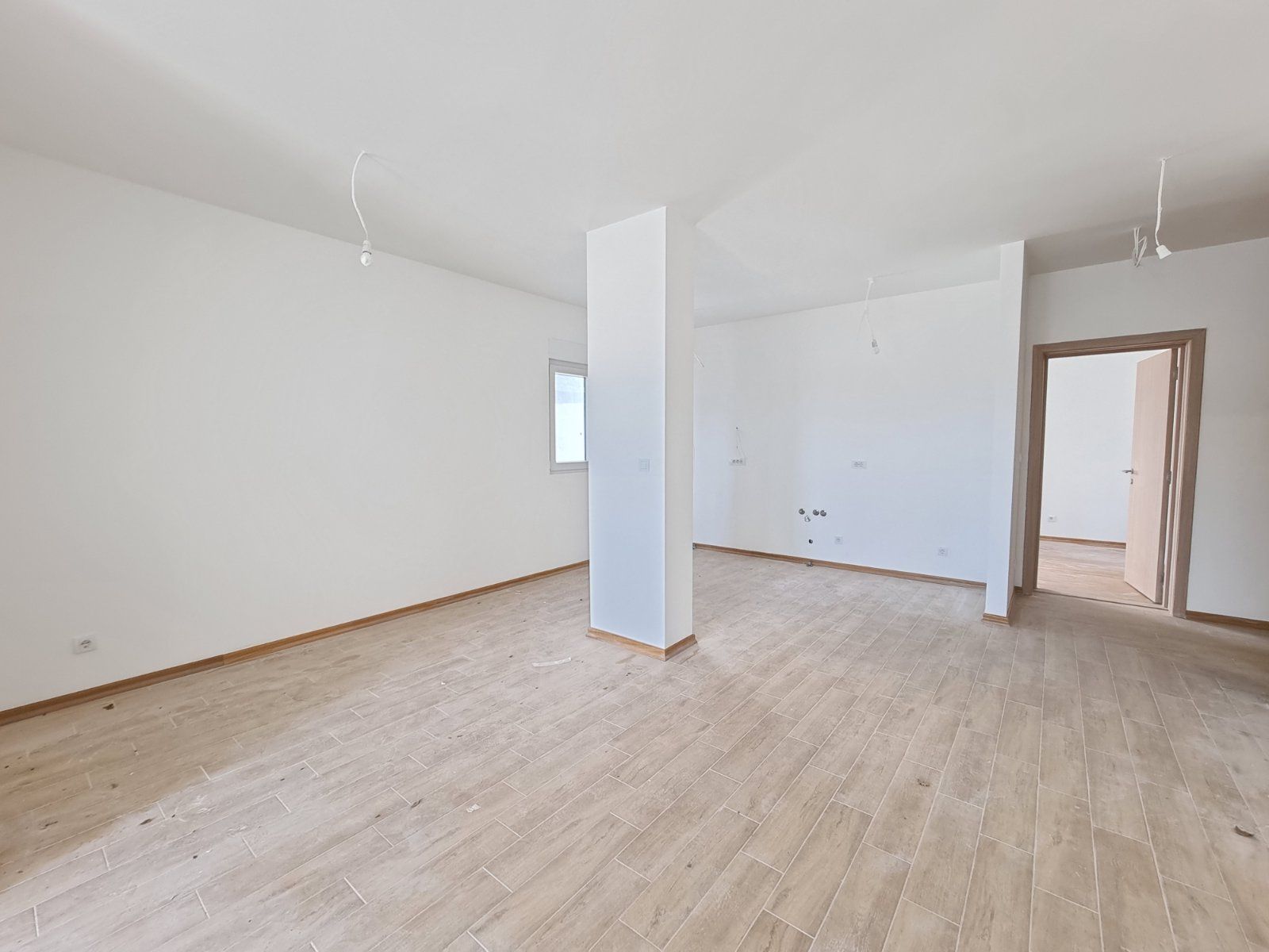 Trosoban penthouse 117m2 + 220m2 GRATIS  terasa.The Old Bakery Budva. - Amfora Real Estate