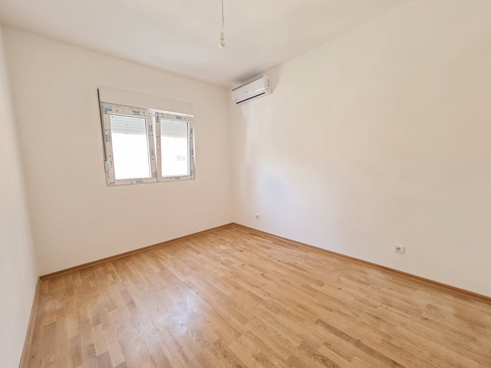 Trosoban penthouse 117m2 + 220m2 GRATIS  terasa.The Old Bakery Budva. - Amfora Real Estate