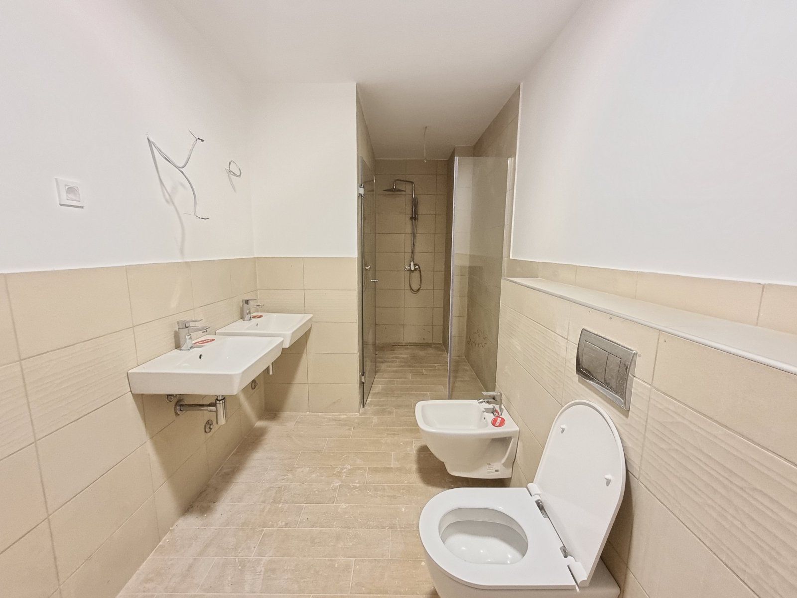 Trosoban penthouse 117m2 + 220m2 GRATIS  terasa.The Old Bakery Budva. - Amfora Real Estate