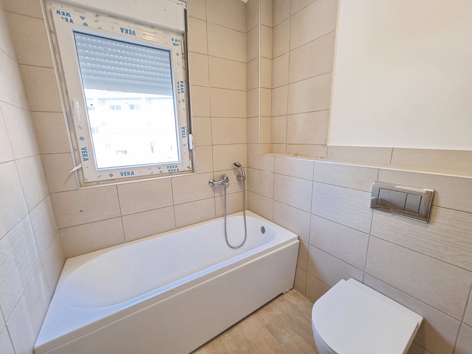 Trosoban penthouse 117m2 + 220m2 GRATIS  terasa.The Old Bakery Budva. - Amfora Real Estate