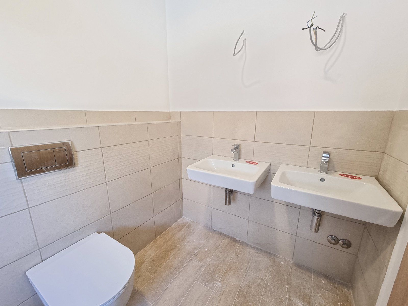 Trosoban penthouse 117m2 + 220m2 GRATIS  terasa.The Old Bakery Budva. - Amfora Real Estate