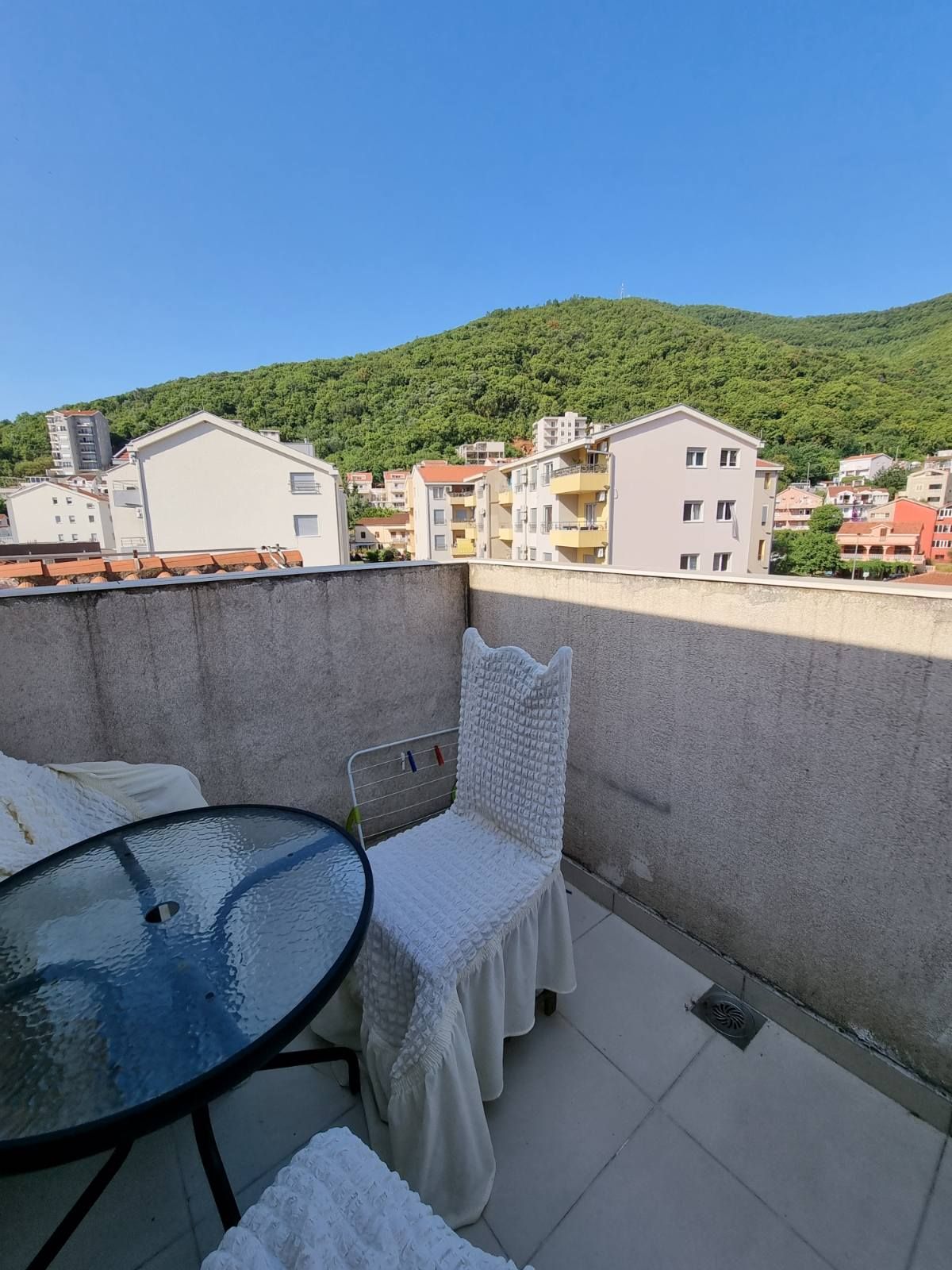 Dupleks stan površine 121 m2 u Budvi. - Amfora Real Estate