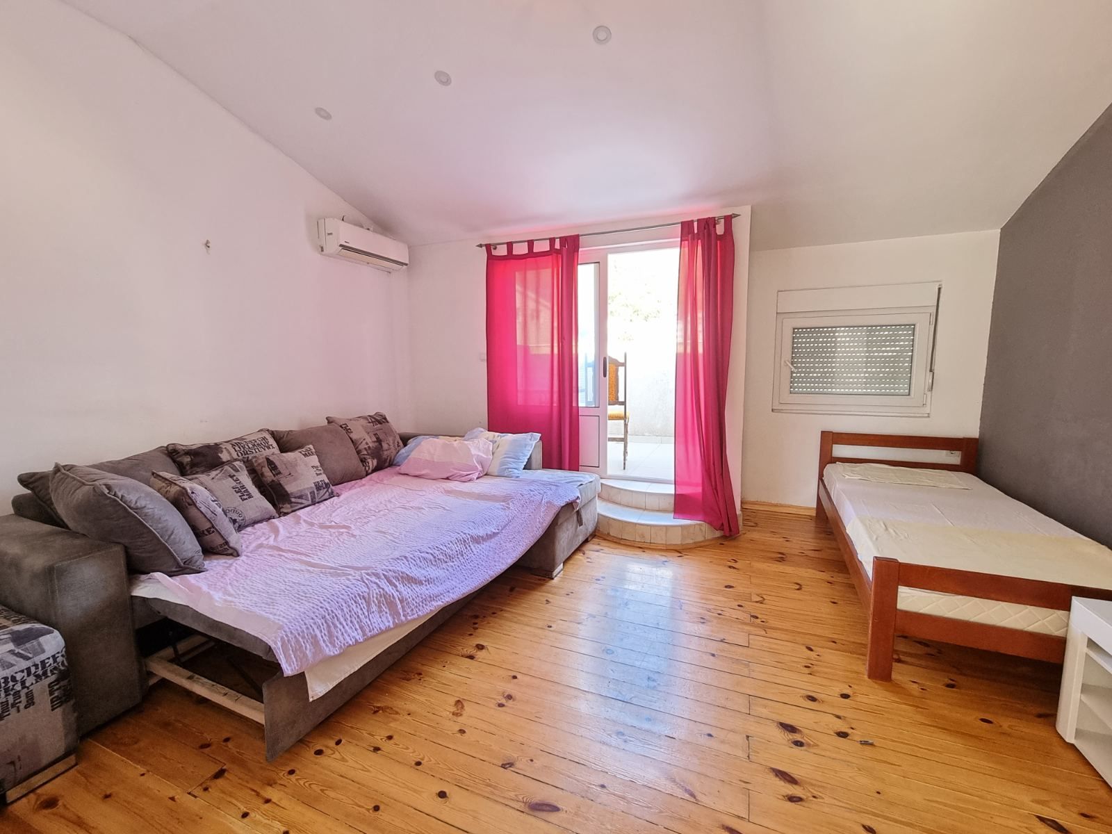 Dupleks stan površine 121 m2 u Budvi. - Amfora Real Estate