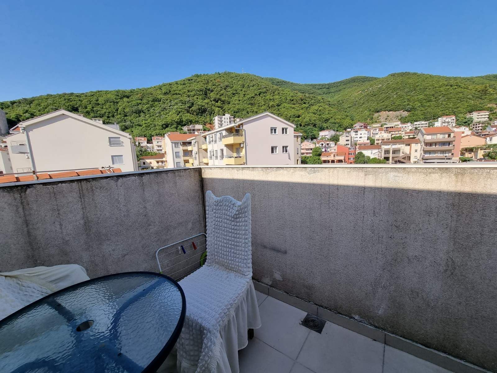 Dupleks stan površine 121 m2 u Budvi. - Amfora Real Estate