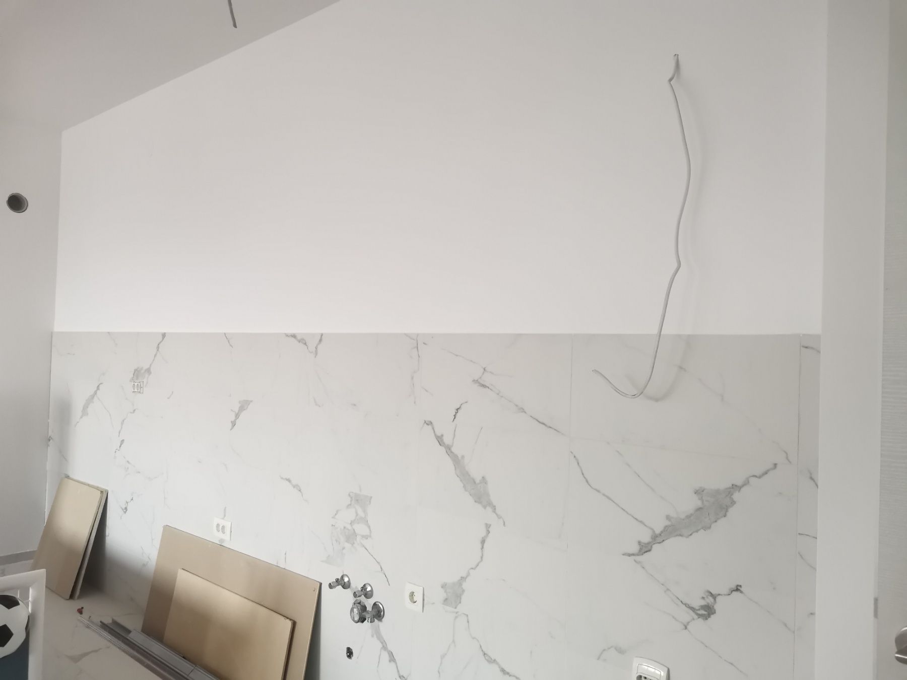 Trosoban stan 94m2 u strogom centru Budve u neposrednoj blizini TQ Plaze - Amfora Real Estate