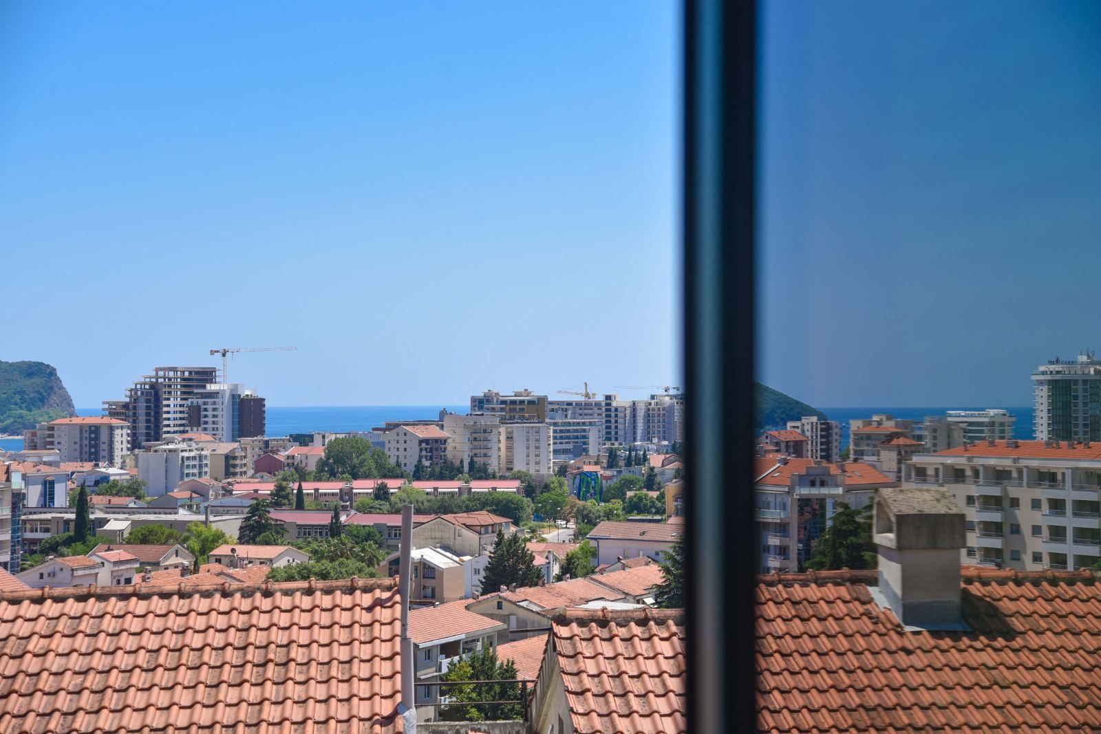 Prodaja trosobnog stana 130m2 sa pogledom na more – Dubovica Lux, Budva - Amfora Real Estate