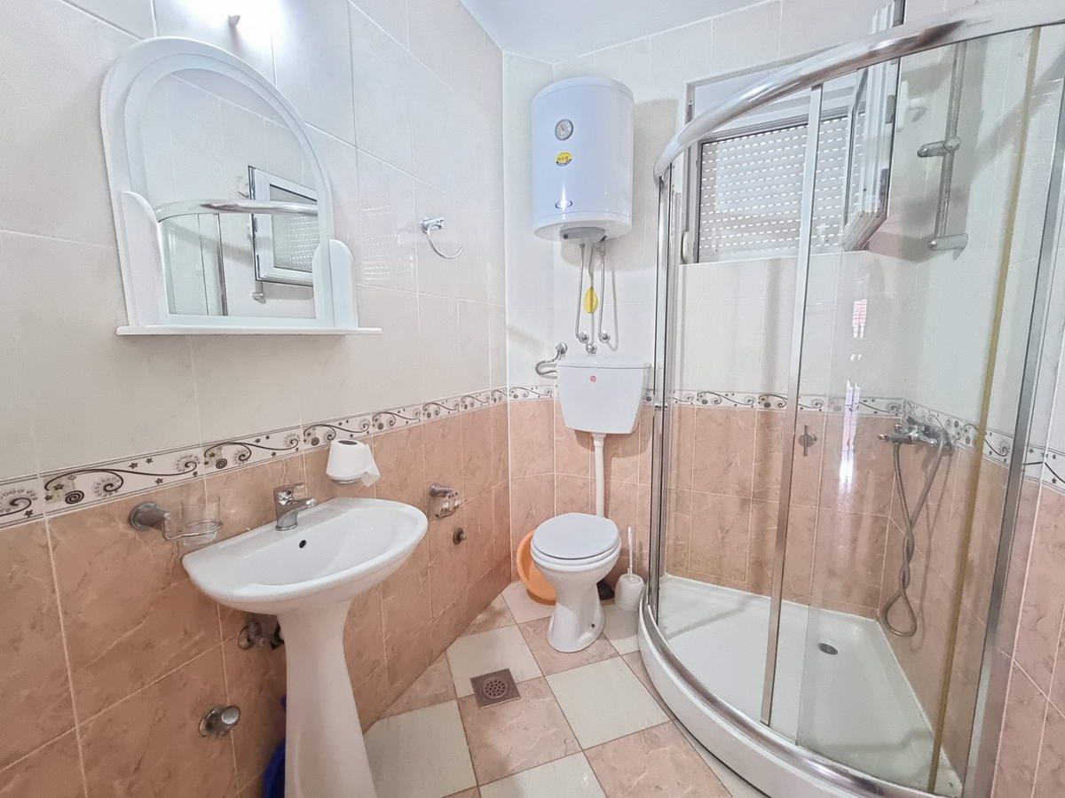 Prostrana kuća 750m2,Maine-Budva - Amfora Real Estate