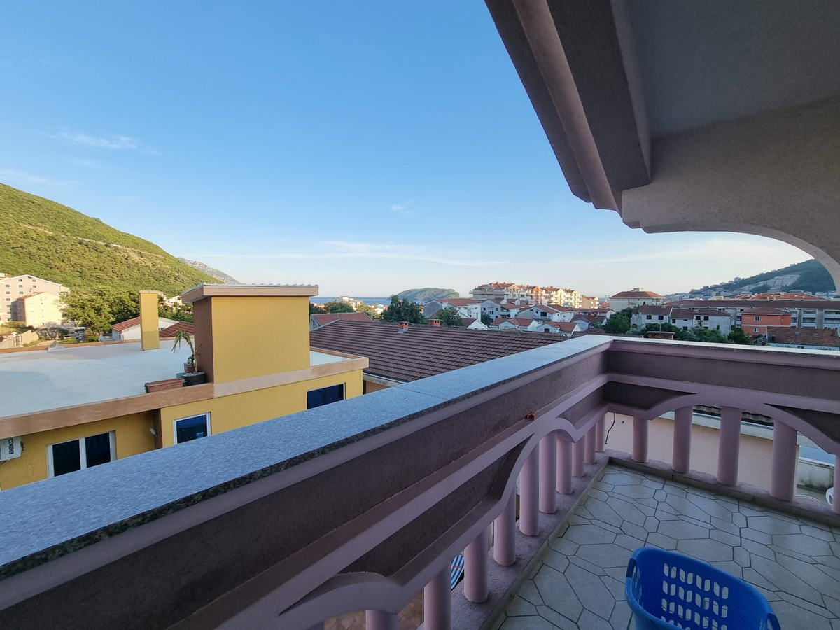 Prostrana kuća 750m2,Maine-Budva - Amfora Real Estate