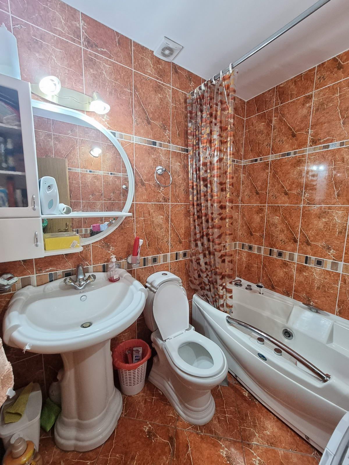 Prostrana kuća 750m2,Maine-Budva - Amfora Real Estate