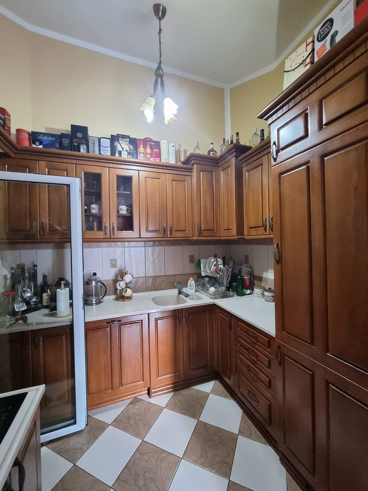 Prostrana kuća 750m2,Maine-Budva - Amfora Real Estate