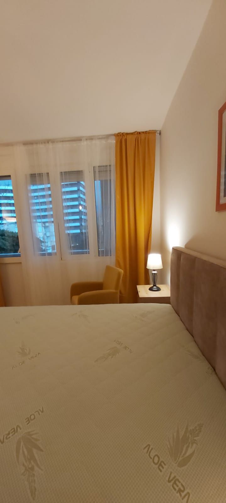 Na prodaju dvosoban, namešten stan 58 m² – Budva, Mediteranska ulica - Amfora Real Estate