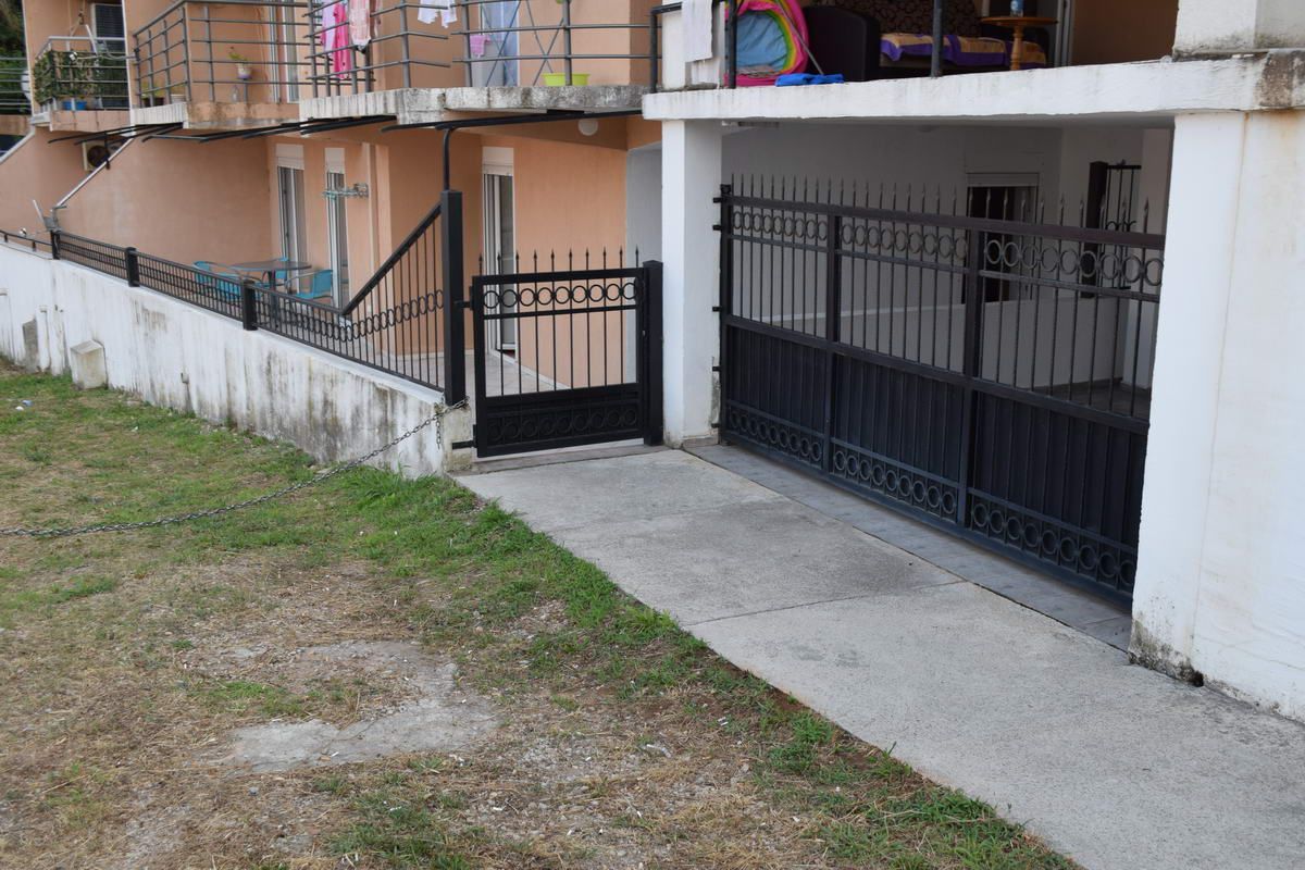 Trosoban stan 120m2 s panoramskim pogledom na more i grad,Budva-Vidikovac - Amfora Real Estate