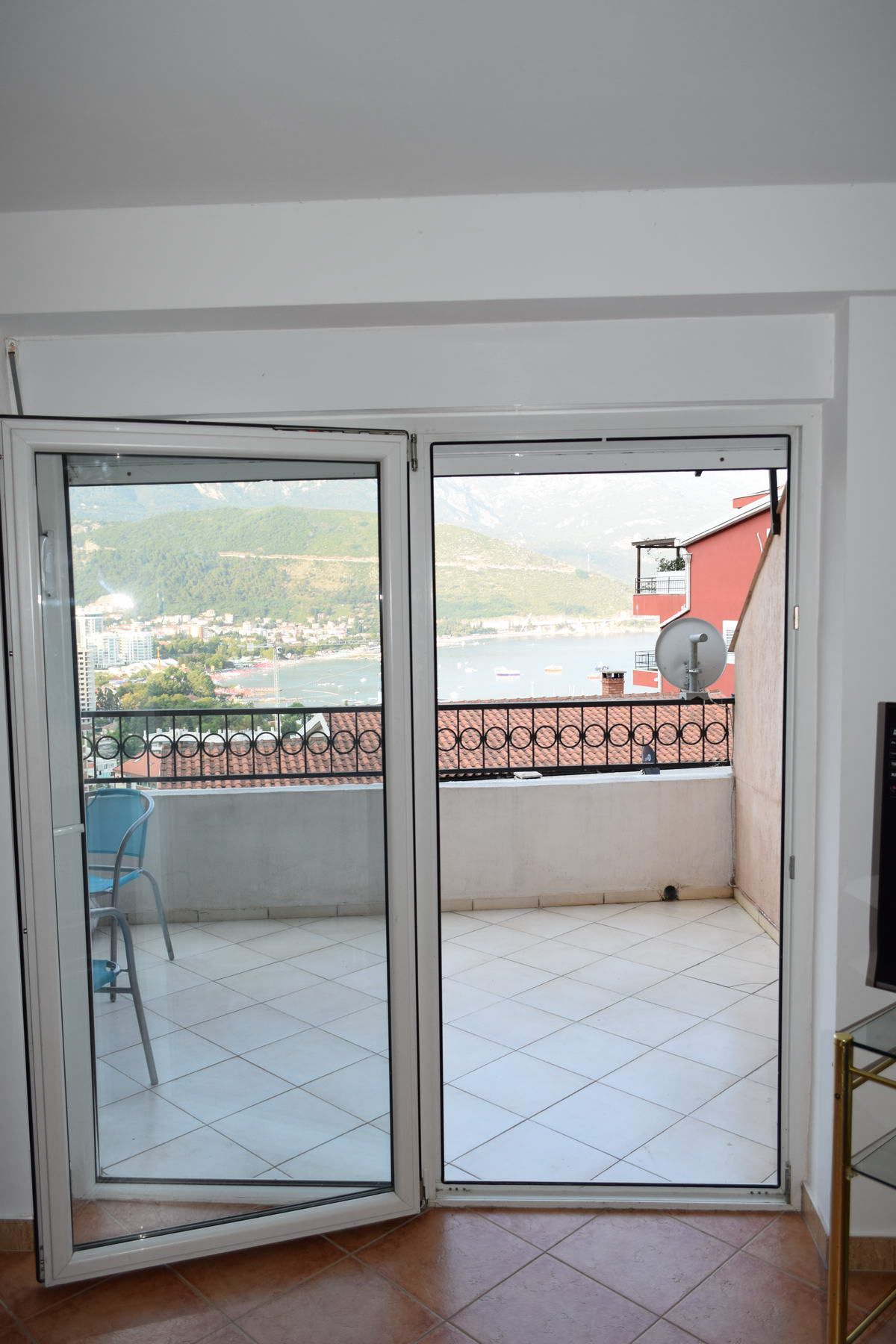 Trosoban stan 120m2 s panoramskim pogledom na more i grad,Budva-Vidikovac - Amfora Real Estate