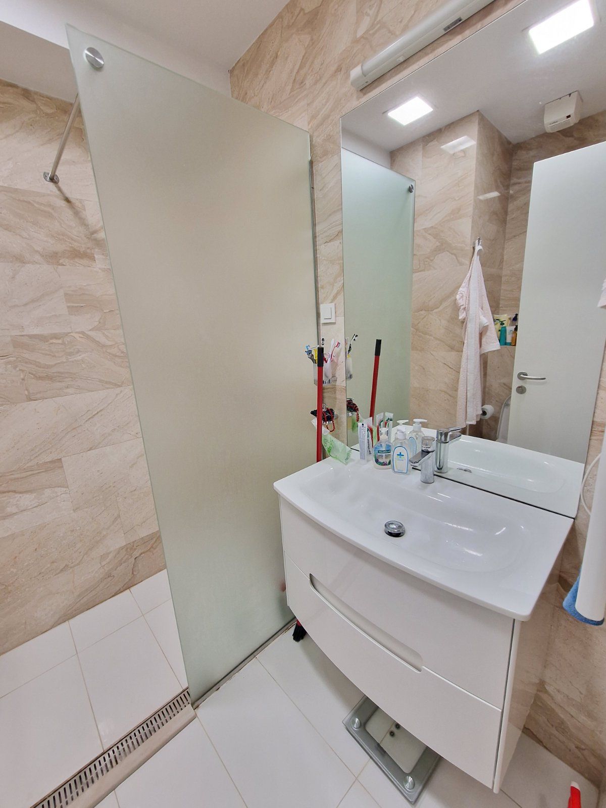 Trosoban luksuzan stan 89m2 u kompleksu Tre Canne  u Budvi - Amfora Real Estate