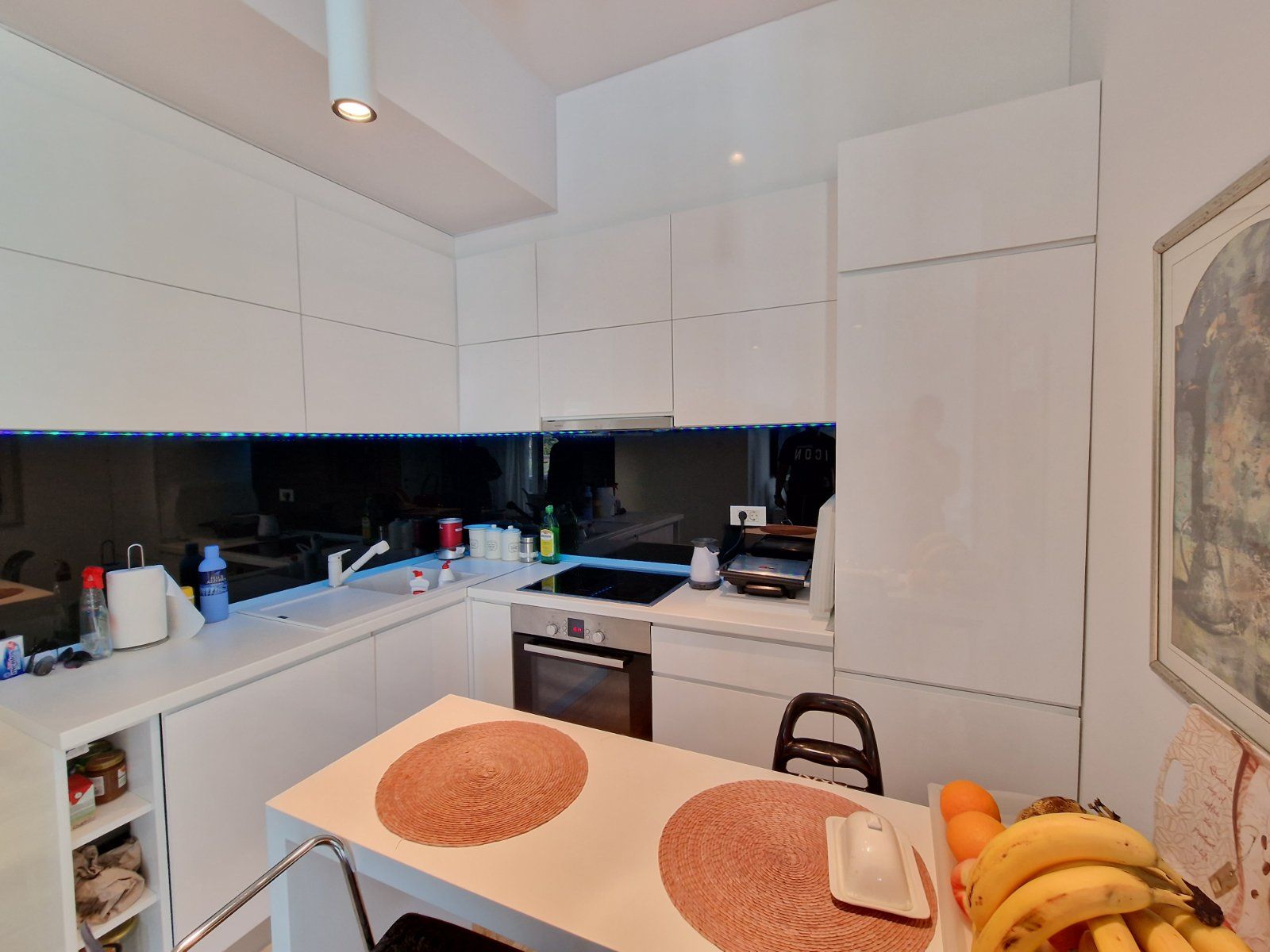 Trosoban luksuzan stan 89m2 u kompleksu Tre Canne  u Budvi - Amfora Real Estate