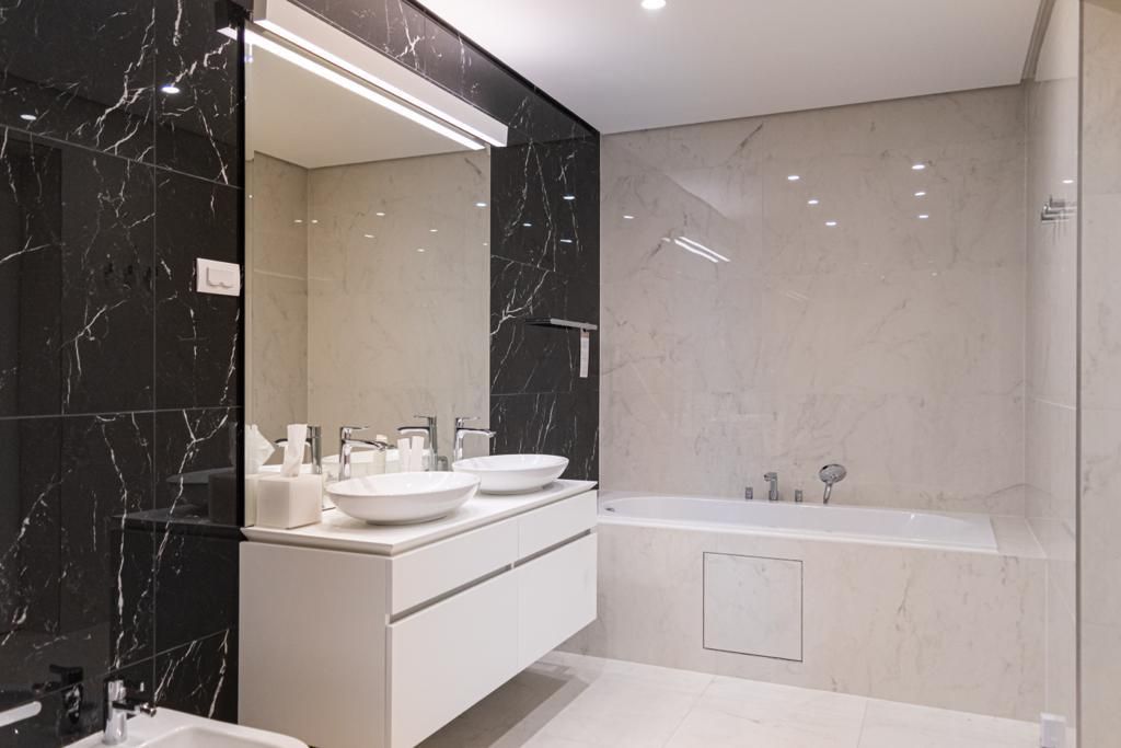 Luksuzan dvosoban stan u rezidencijalnom kompleksu DUKLEY GARDENS,Zavala. - Amfora Real Estate