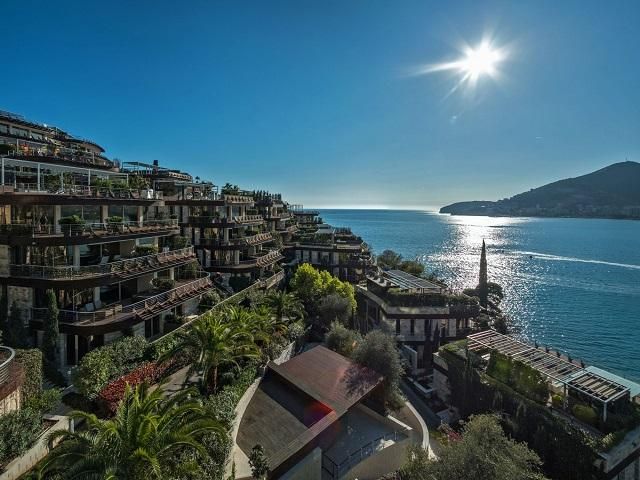 Luksuzan dvosoban stan u rezidencijalnom kompleksu DUKLEY GARDENS,Zavala. - Amfora Real Estate