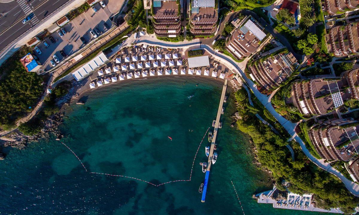 Luksuzan dvosoban stan u rezidencijalnom kompleksu DUKLEY GARDENS,Zavala. - Amfora Real Estate