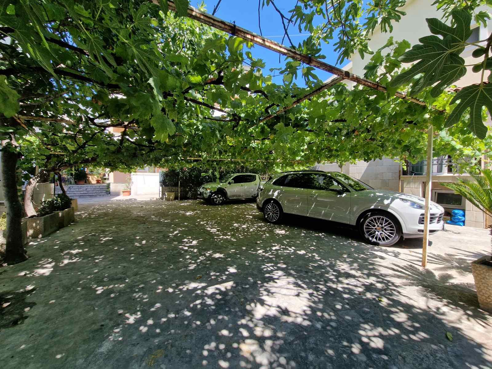 Luksuzan trosoban stan 100m2 ,u blizini hotela Splendid (Budva-Becici) - Amfora Real Estate