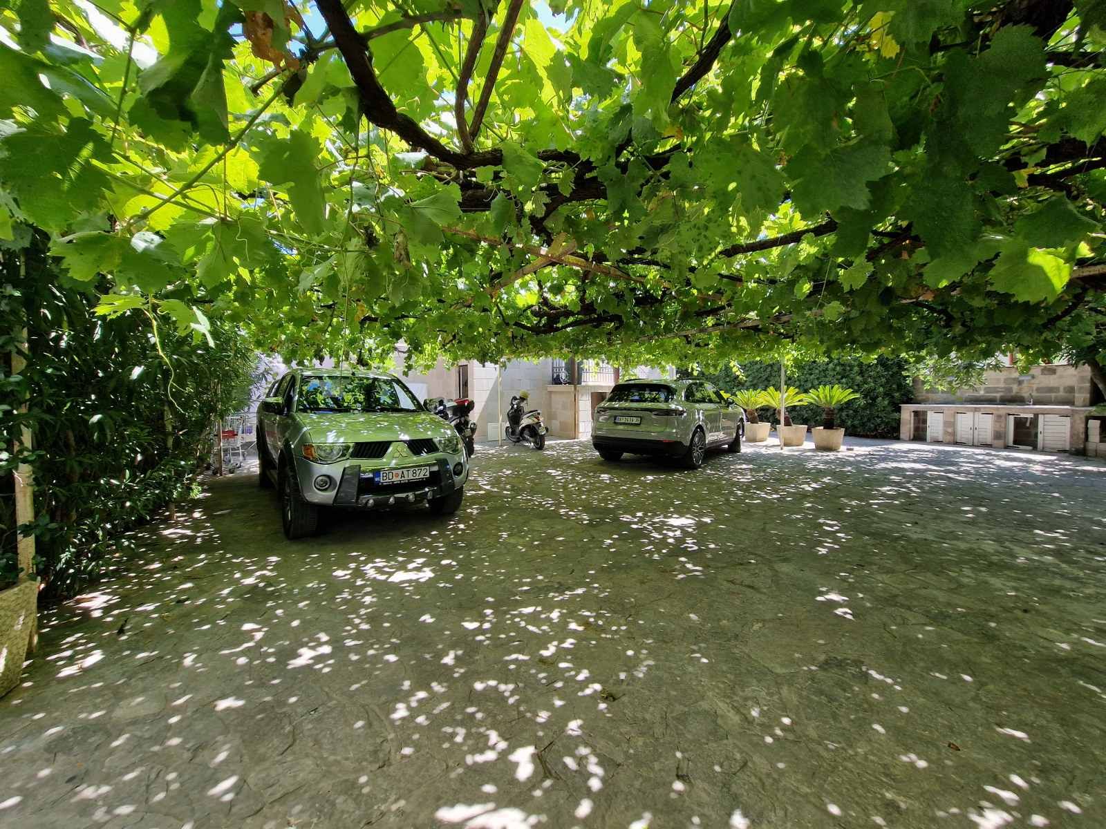 Luksuzan trosoban stan 100m2 ,u blizini hotela Splendid (Budva-Becici) - Amfora Real Estate