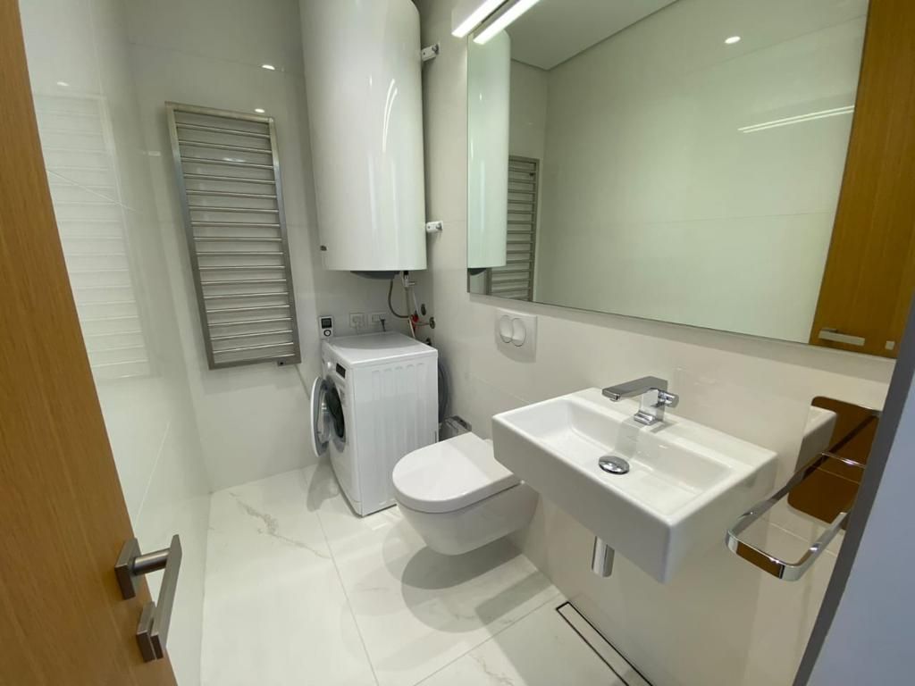 Luksuzan jednosoban stan 94m2 u kompleksu «Dukley Gardens» Budva - Amfora Real Estate