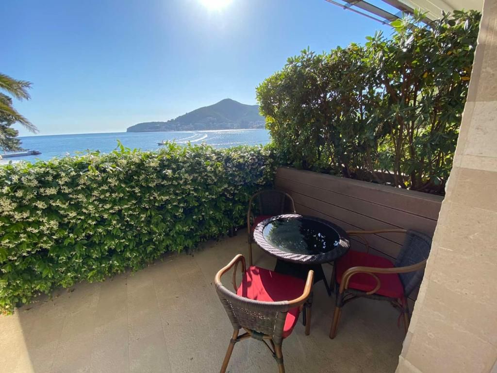 Luksuzan jednosoban stan 94m2 u kompleksu «Dukley Gardens» Budva - Amfora Real Estate