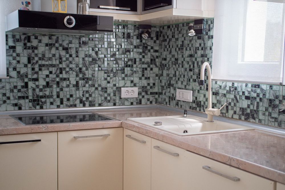 Dve prelepe kuće sa bazenom,Lustica (Tivat) - Amfora Real Estate