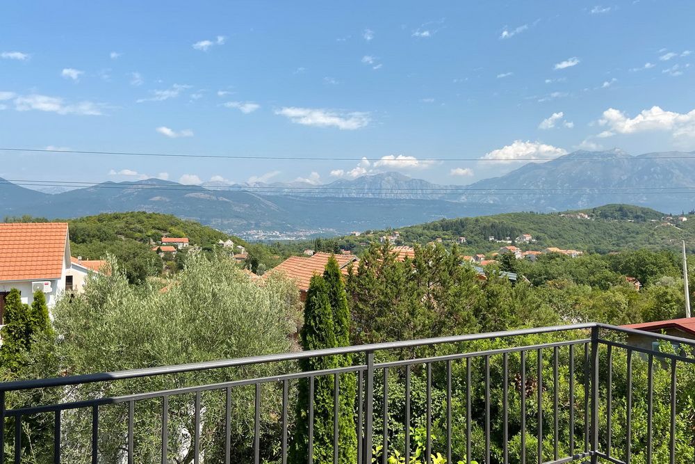 Dve prelepe kuće sa bazenom,Lustica (Tivat) - Amfora Real Estate