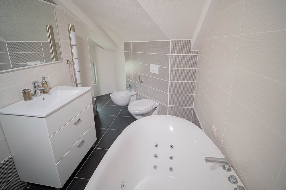 Dve prelepe kuće sa bazenom,Lustica (Tivat) - Amfora Real Estate