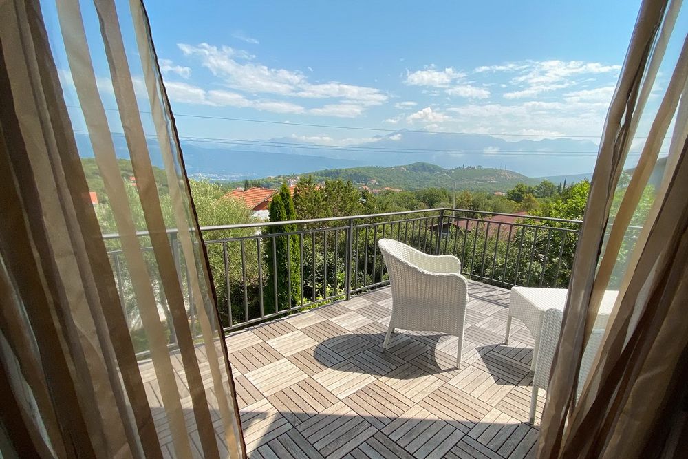 Dve prelepe kuće sa bazenom,Lustica (Tivat) - Amfora Real Estate