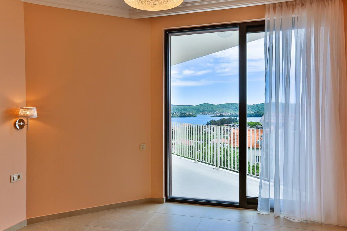 Nova vila s bazenom i panoramskim pogledom Tivat-Kava. - Amfora Real Estate