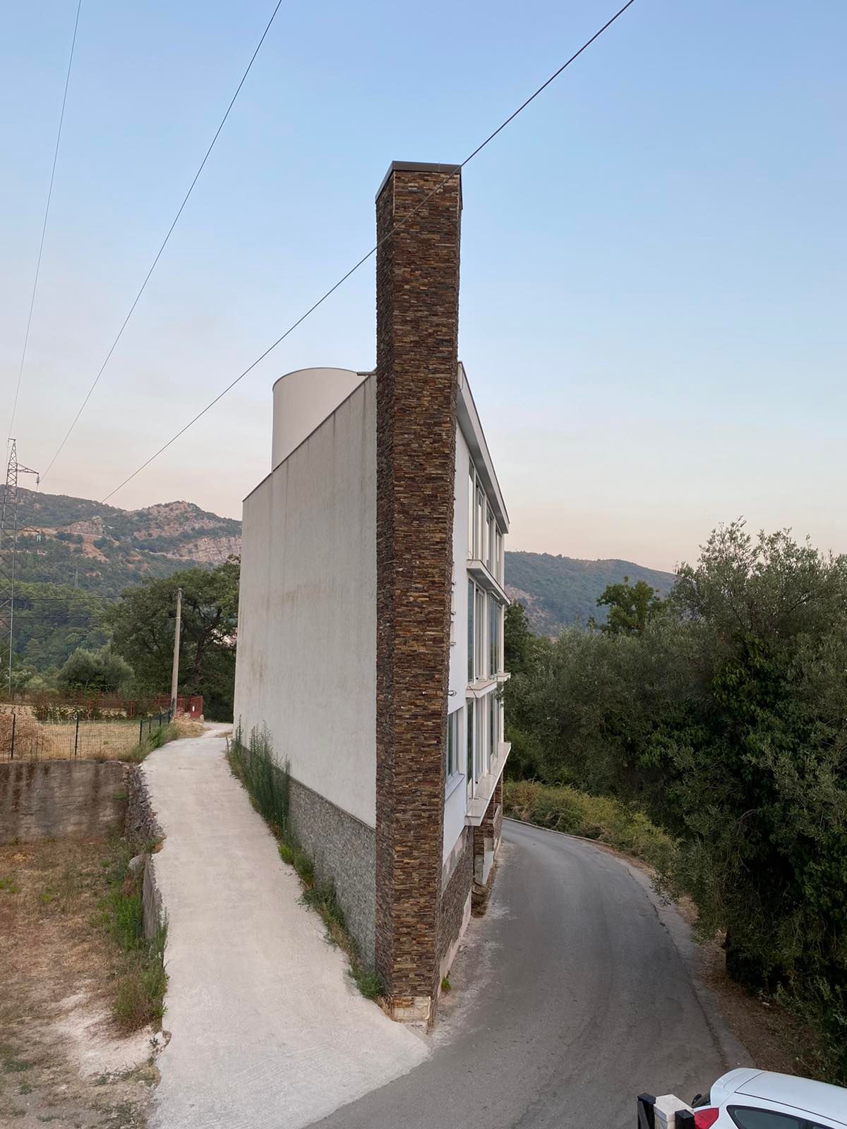 Nova kuća  sa prelepim panoramnskim pogledom na grad i more.Maine-Budva - Amfora Real Estate