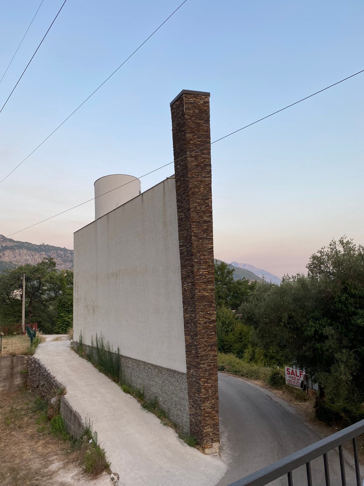 Nova kuća  sa prelepim panoramnskim pogledom na grad i more.Maine-Budva - Amfora Real Estate