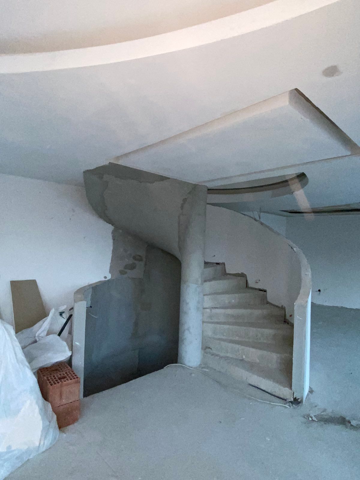 Nova kuća  sa prelepim panoramnskim pogledom na grad i more.Maine-Budva - Amfora Real Estate