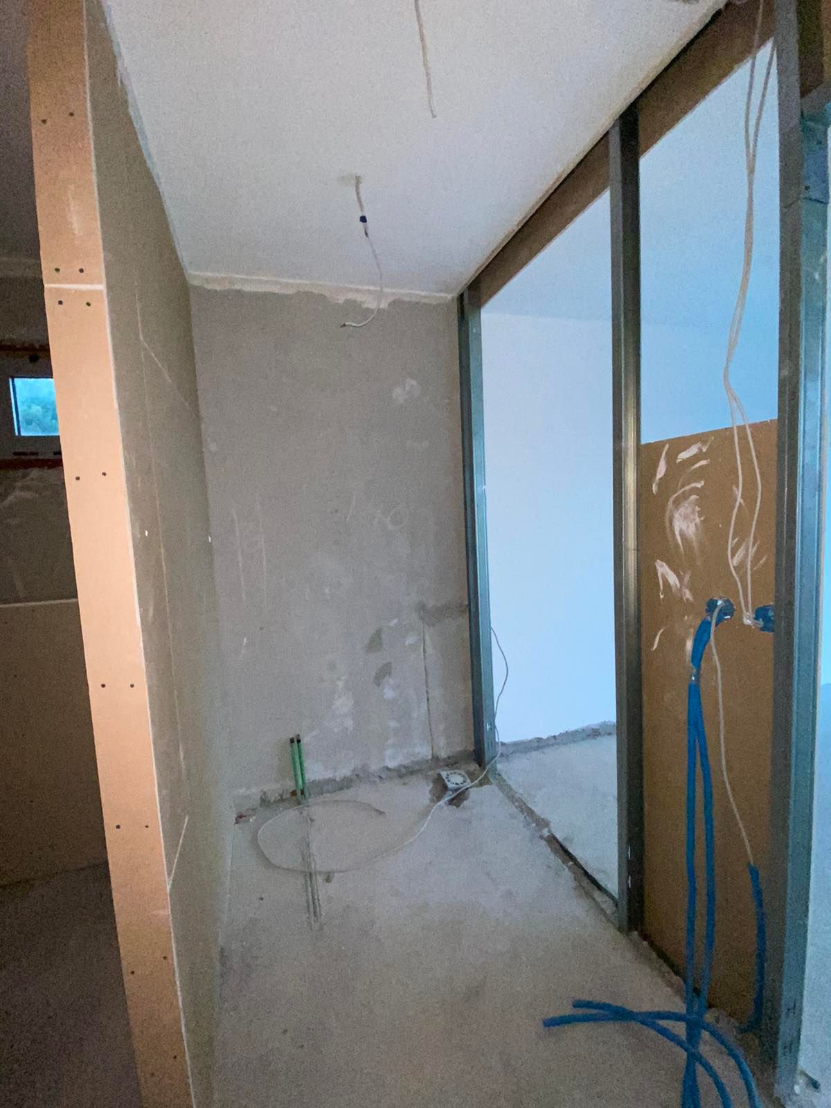 Nova kuća  sa prelepim panoramnskim pogledom na grad i more.Maine-Budva - Amfora Real Estate