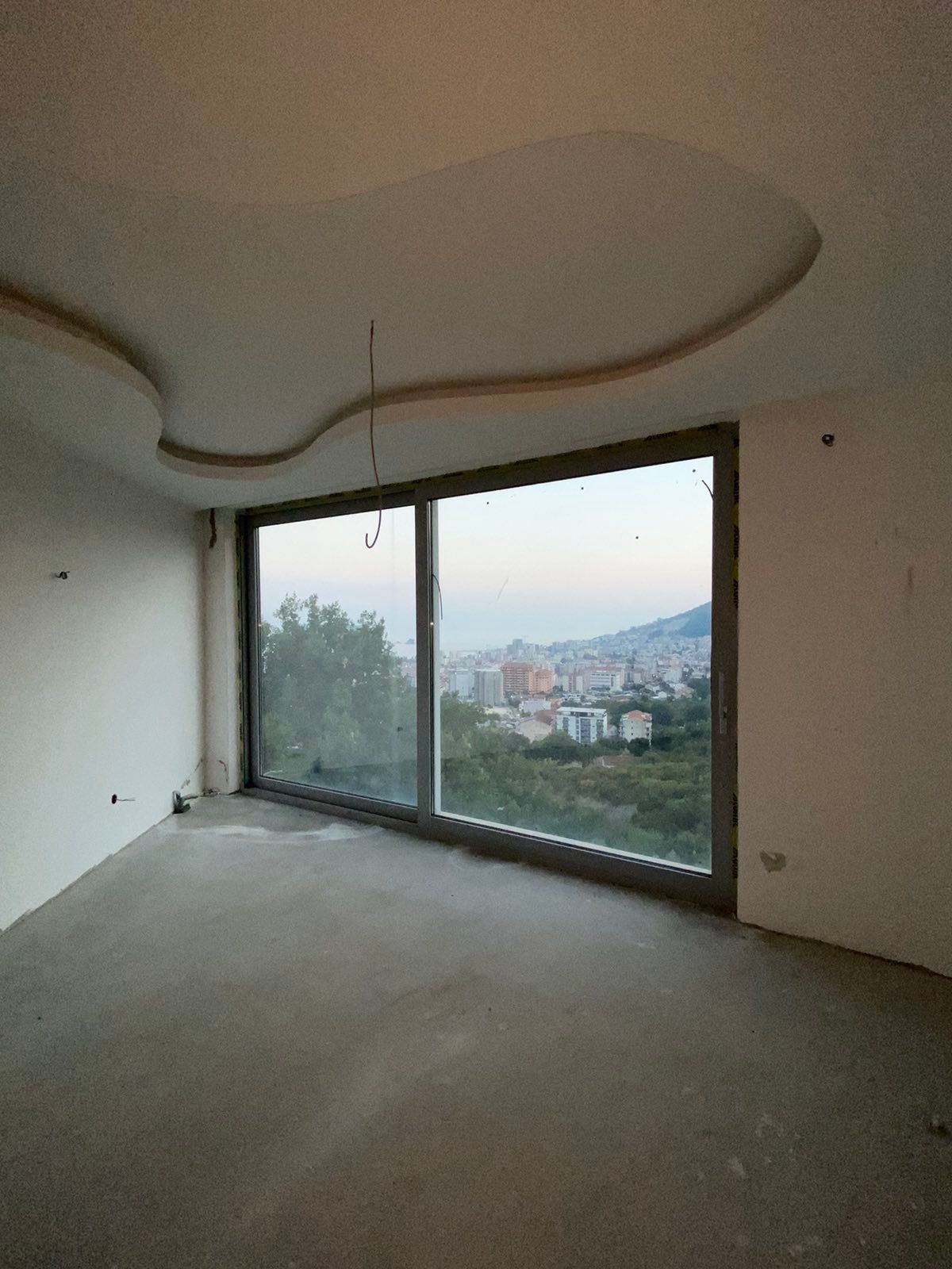 Nova kuća  sa prelepim panoramnskim pogledom na grad i more.Maine-Budva - Amfora Real Estate
