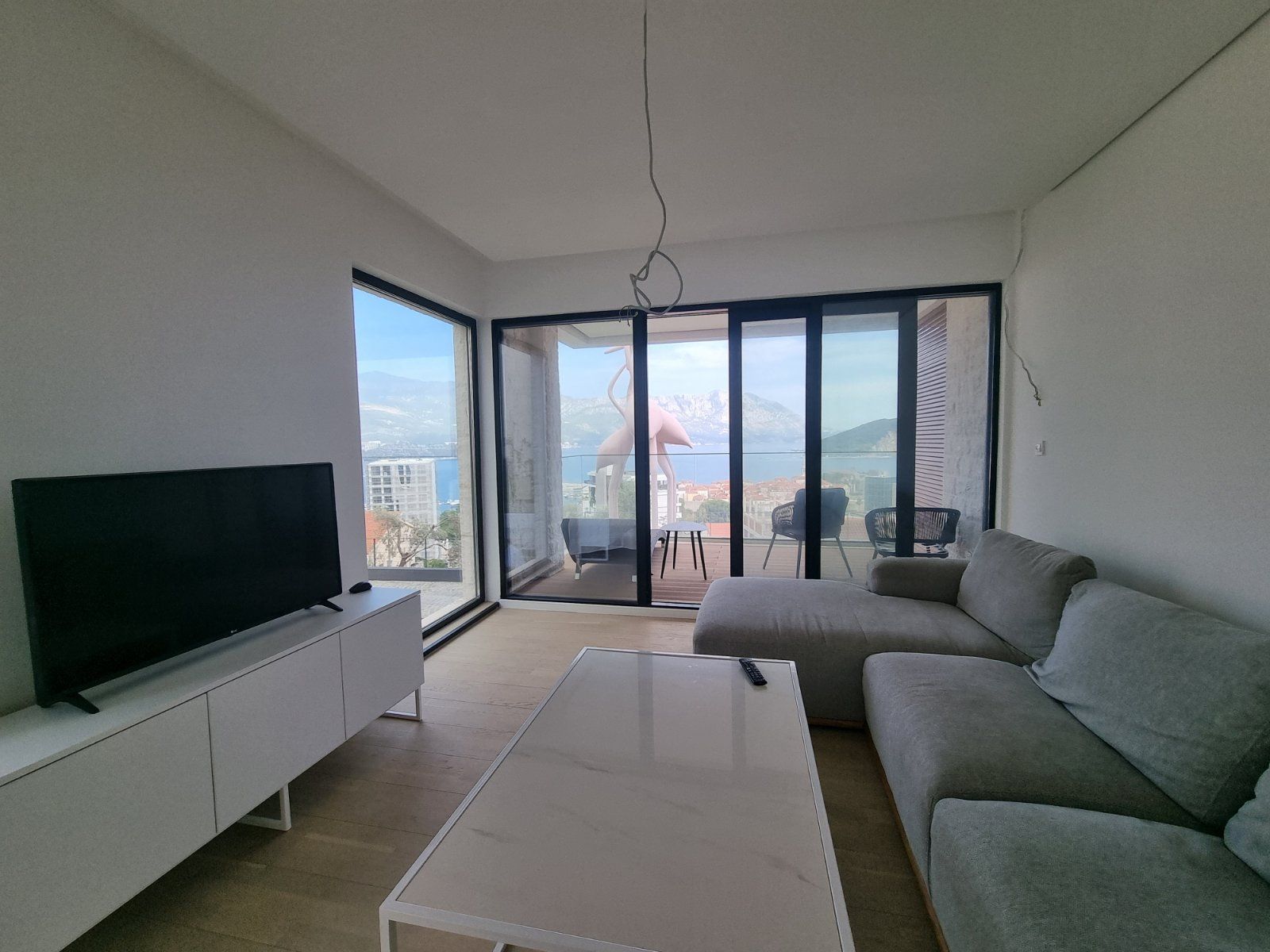 COMO Residence- Nov luksuzan jednosoban stan 63,22m2 sa pogledom na more i bazenom  ! centar Budva! - Amfora Real Estate