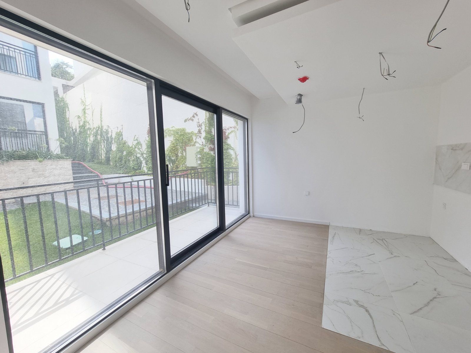 COMO Residence- Nov luksuzan jednosoban stan 63,22m2 sa pogledom na more i bazenom  ! centar Budva! - Amfora Real Estate