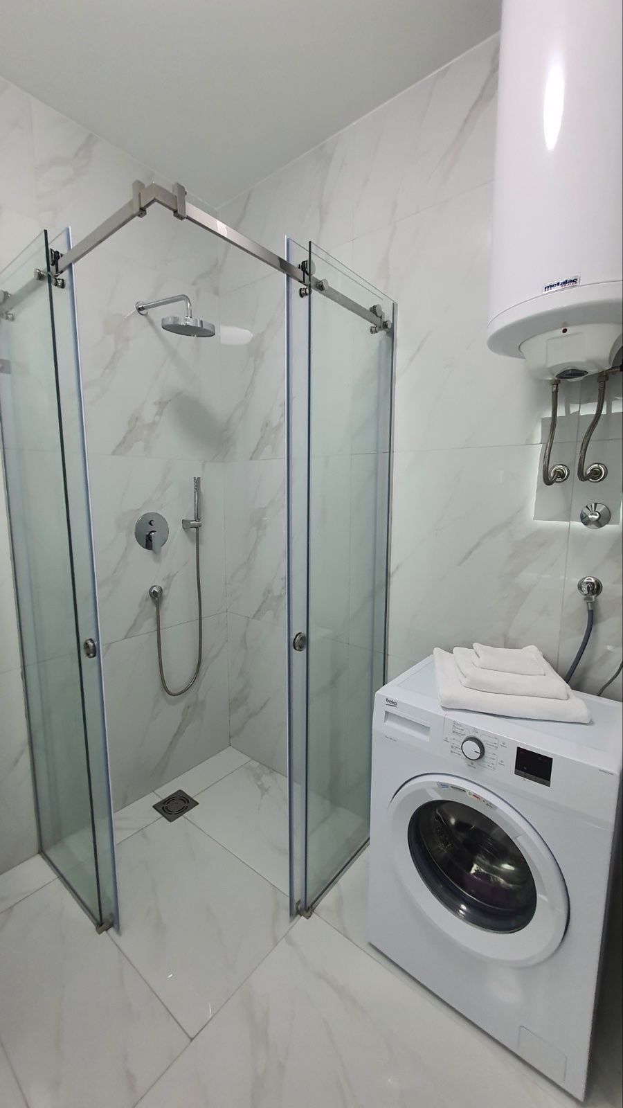 Na prodaju luksuzan jednosoban stan 44 m² – Rafailovići, na samo 150 m od plaže - Amfora Real Estate