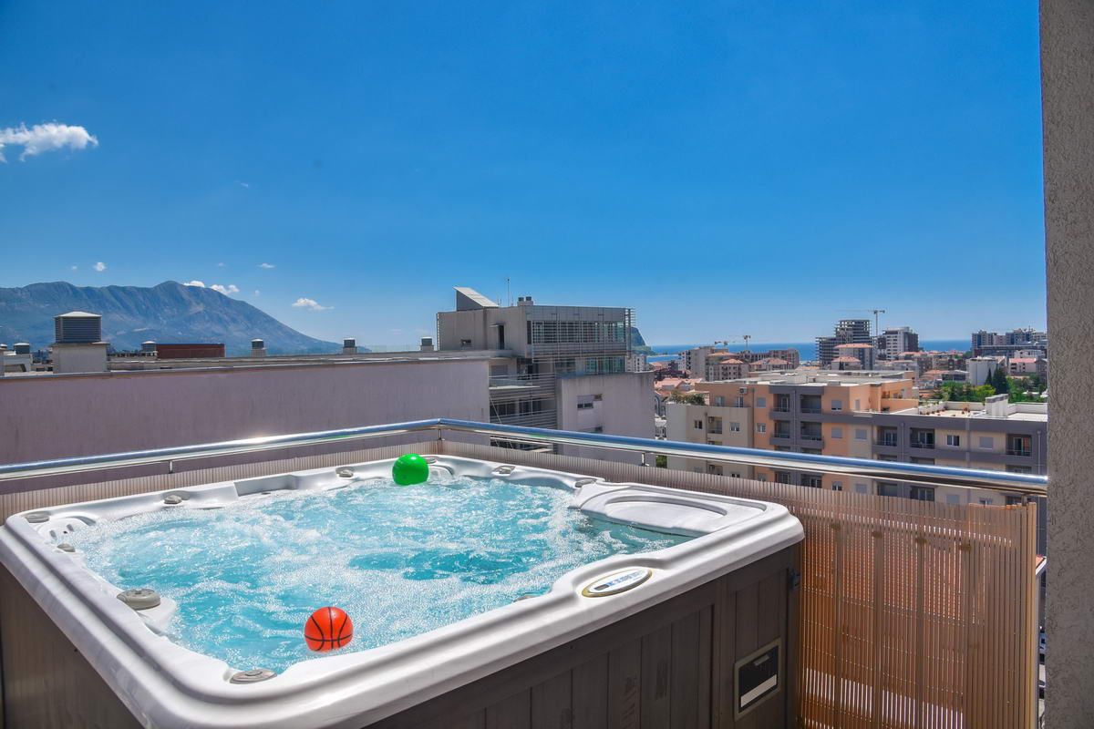 Trosoban penthouse 179m2 sa pogledom na more.(Mogućnost plaćanja u Rusiji,kriptovalutama i rubljama) - Amfora Real Estate