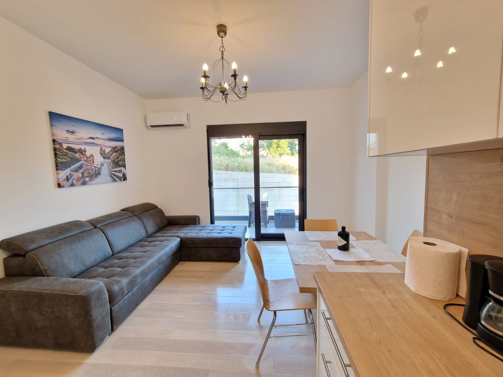 Apartman Layla (Stan na dan) - Amfora Real Estate